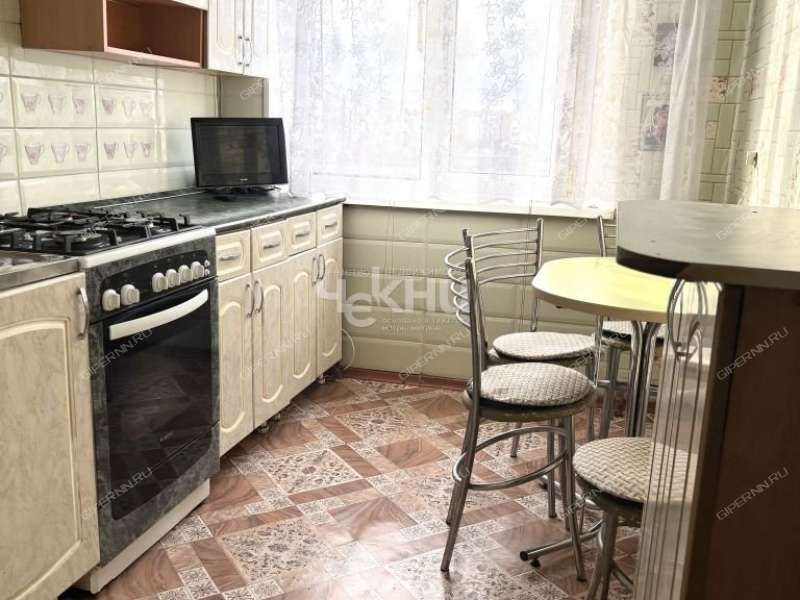 трёхкомнатная квартира на улице Ефремова дом 5А