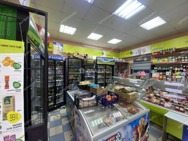 помещение под помещение свободного назначения на улице Октябрьской Революции