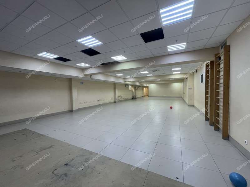 помещение под торговую площадь на улице Краснодонцев