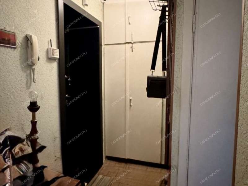 двухкомнатная квартира в 2-м микрорайоне дом 13 город Кстово