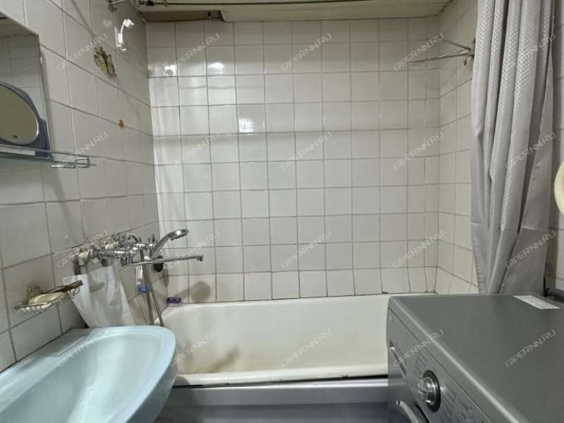 двухкомнатная квартира на улице Родионова дом 17 к4