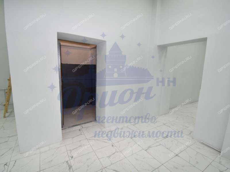 помещение под помещение свободного назначения на улице Октябрьской Революции