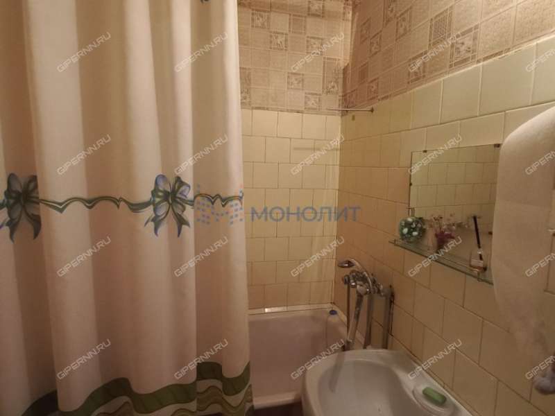 трёхкомнатная квартира на улице Строкина дом 5