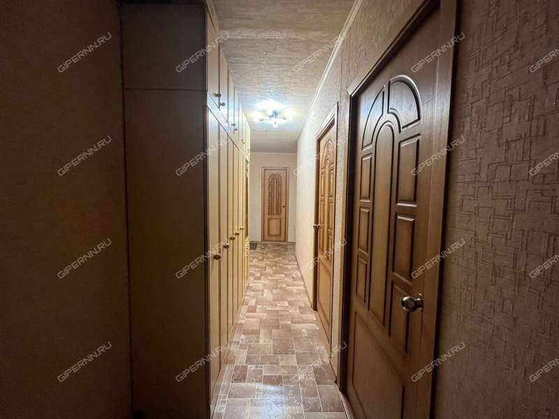 трёхкомнатная квартира на улице Свободы дом 112