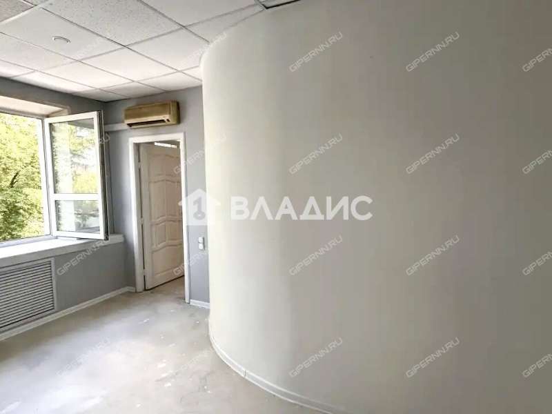 здание под офис, торговую площадь на Большой Покровской улице
