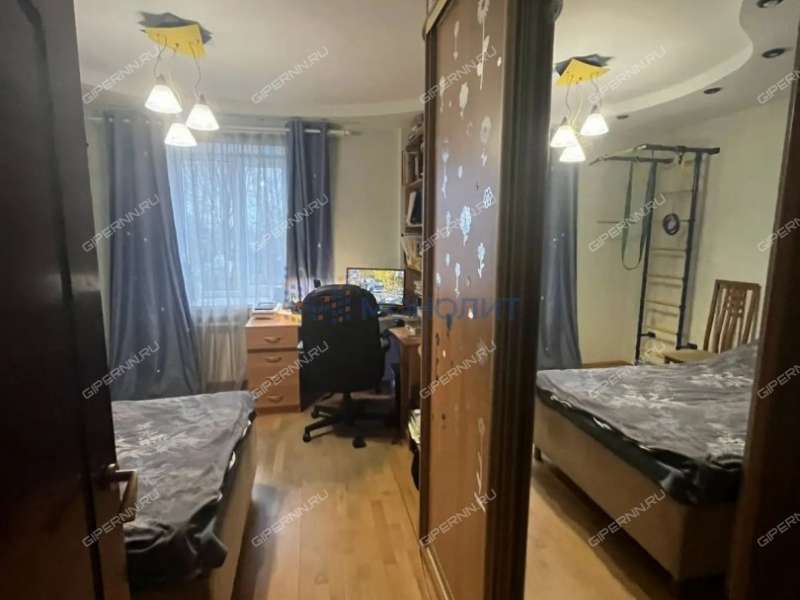 трёхкомнатная квартира на Кузнечихинской улице дом 37