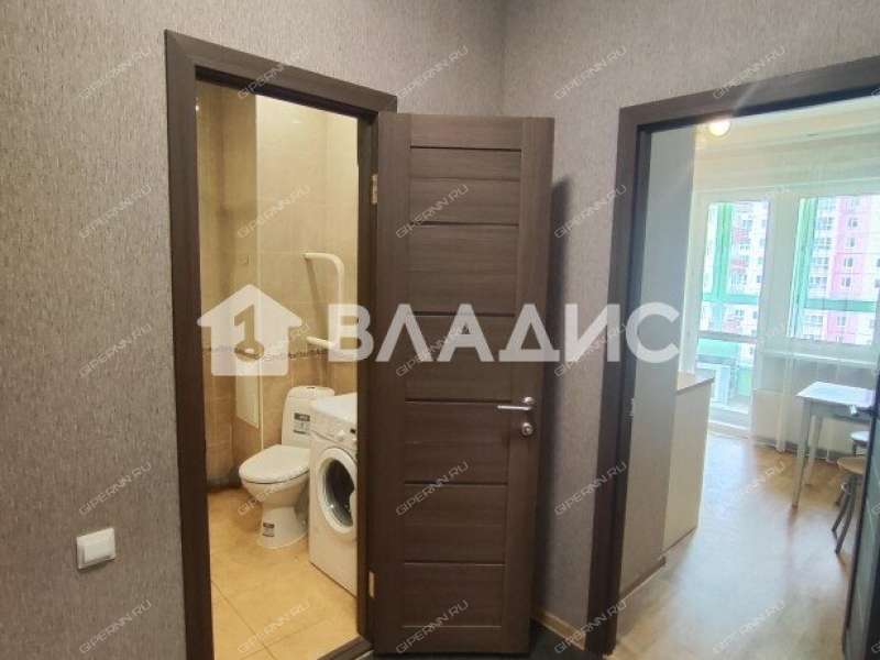 однокомнатная квартира на бульваре 60-летия Октября дом 23 к4