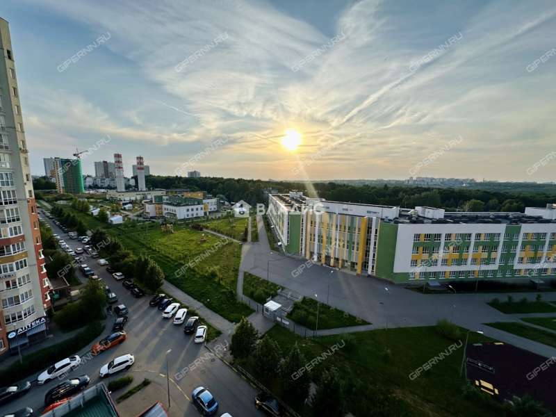 трёхкомнатная квартира на улице Академика Сахарова дом 111 к2