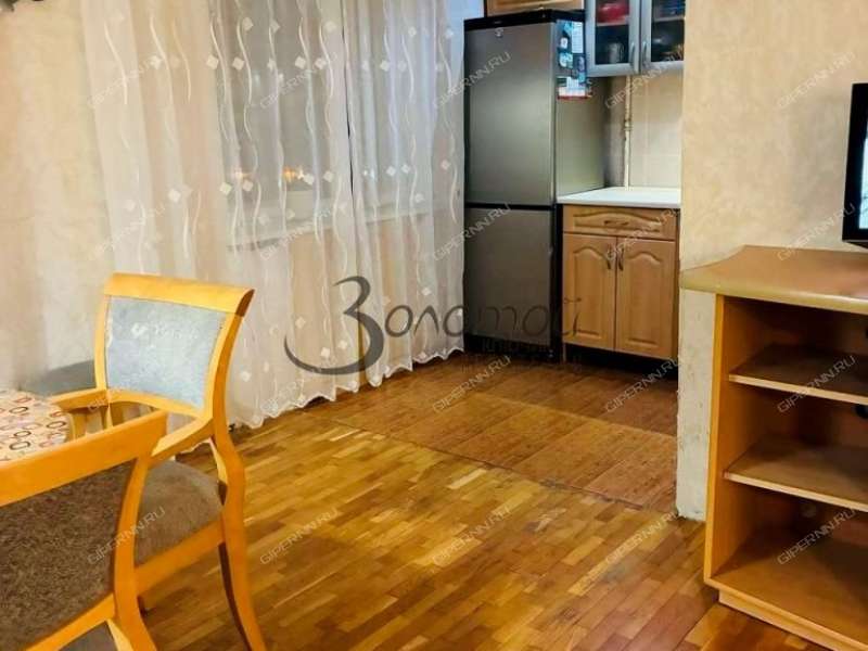 трёхкомнатная квартира на улице Героя Шнитникова дом 2