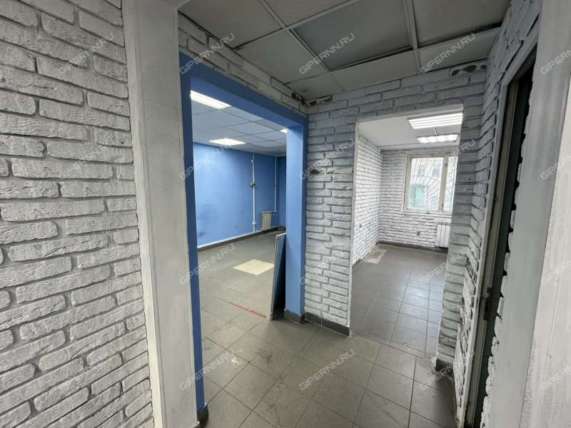 помещение под торговую площадь на улице Карла Маркса