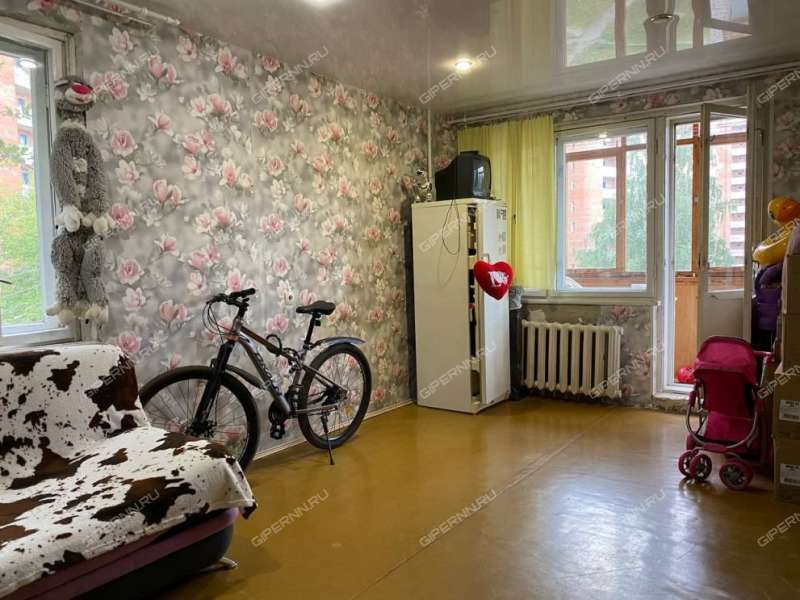 трёхкомнатная квартира на улице Политбойцов дом 22