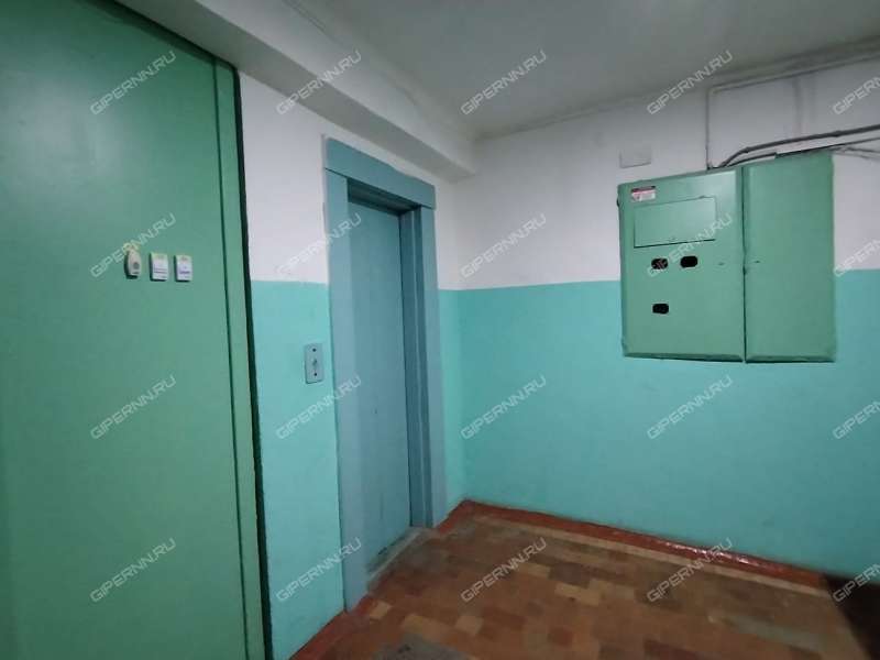 четырёхкомнатная квартира в 2-м микрорайоне дом 3 город Кстово