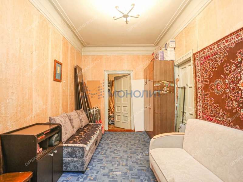 трёхкомнатная квартира на улице 50-летия Победы дом 6/2