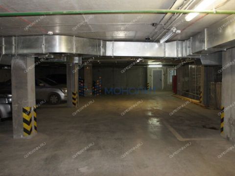 parkovochnoe-mesto-ul-rodionova-d-165a фото