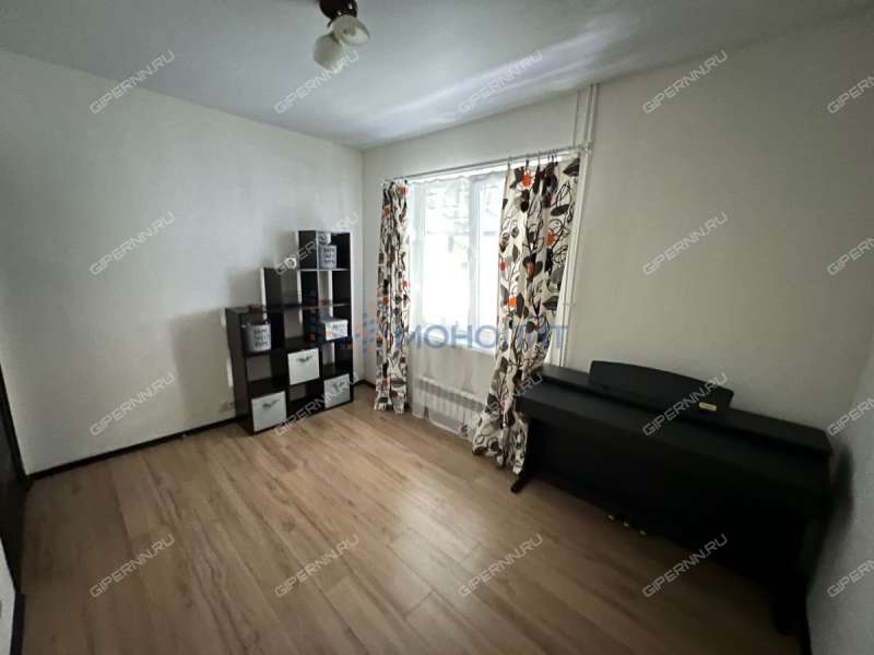 дом на улице Саврасова село Каменки