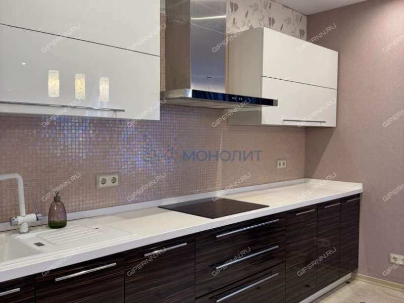 четырёхкомнатная квартира на улице Бонч-Бруевича дом 8А