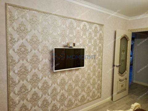 3-komnatnaya-ul-verhnepecherskaya-d-8 фото