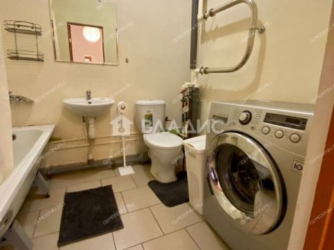 1-komnatnaya-b-r-yuzhnyy-d-18 фото