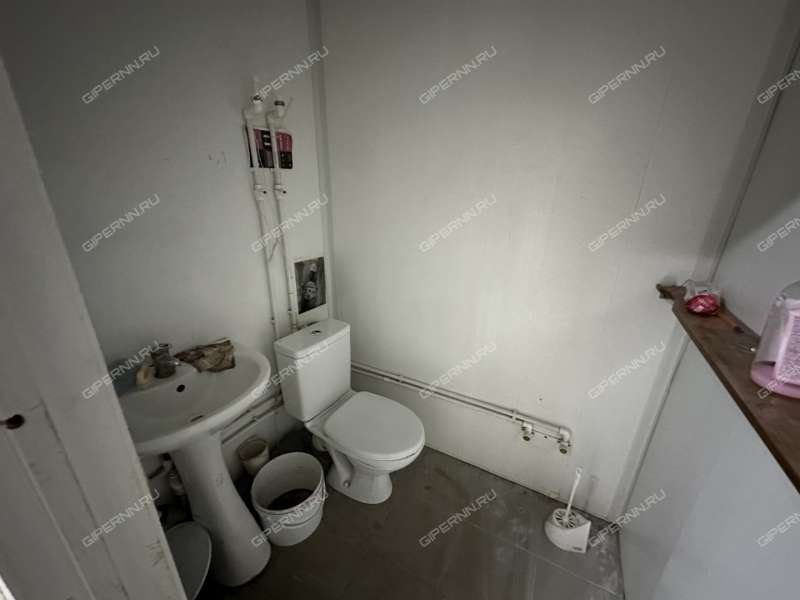 помещение под торговую площадь на улице Чаадаева