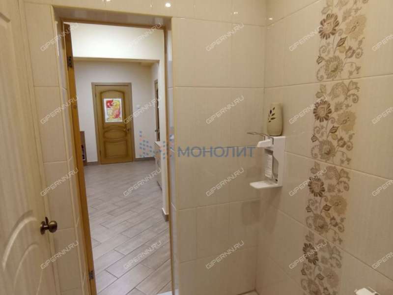 помещение под офис, торговую площадь на улице Богдановича