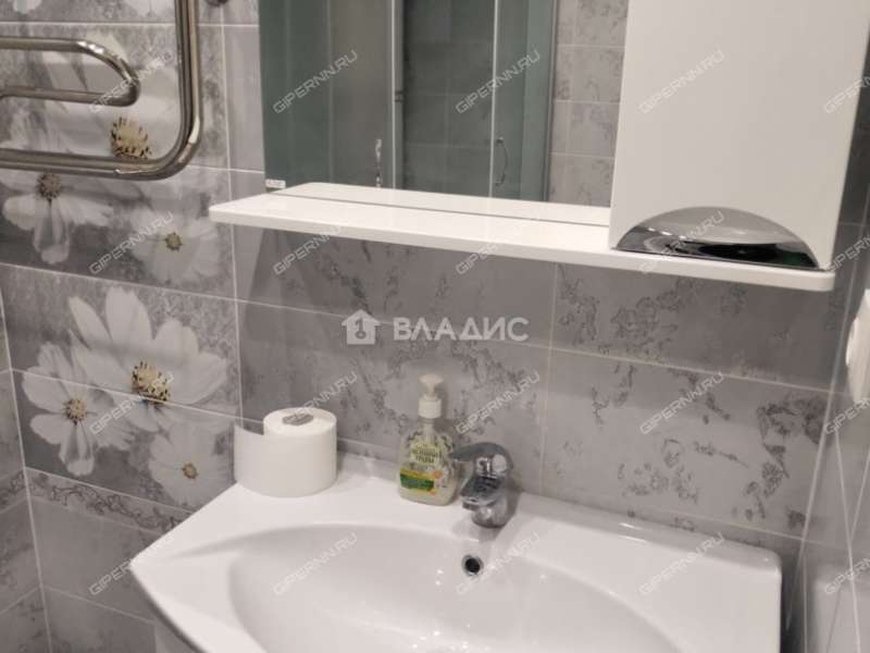 квартира-студия на Деловой улице дом 20