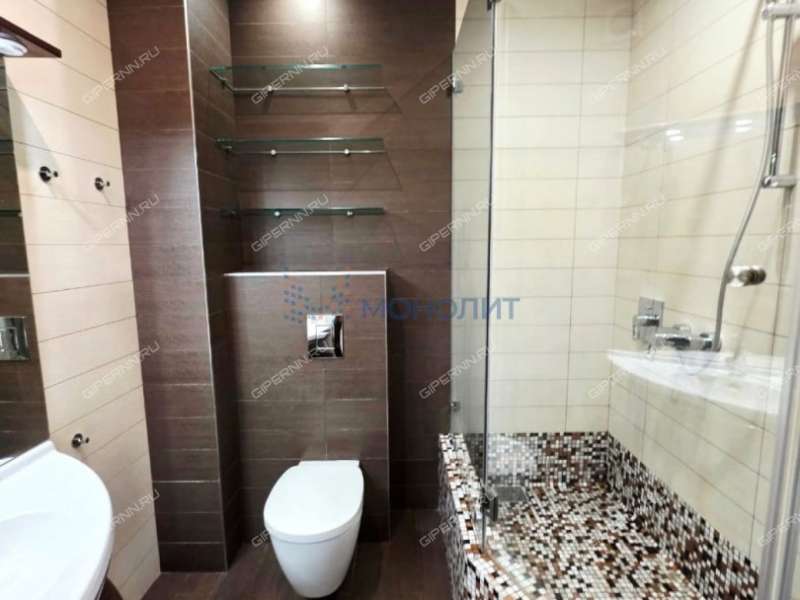 трёхкомнатная квартира на проспекте Октября дом 25