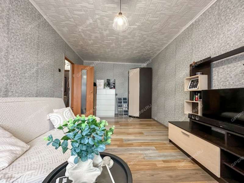 однокомнатная квартира на Мончегорской улице дом 3/2