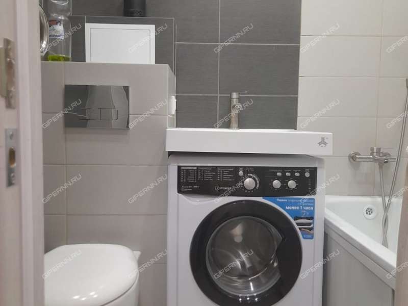 однокомнатная квартира на улице Маршала Жукова дом 1