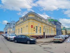 Главный дом усадьбы Щелокова в центре Нижнего Новгорода сдается в аренду