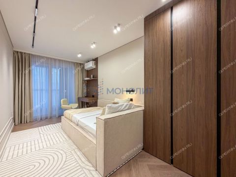 4-komnatnaya-pl-sennaya-d-1 фото