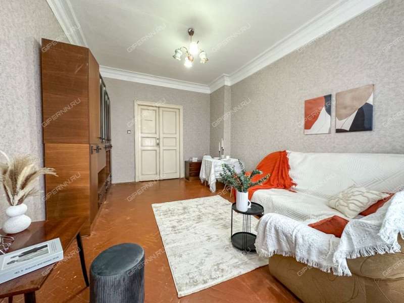 трёхкомнатная квартира на проспекте Октября дом 16