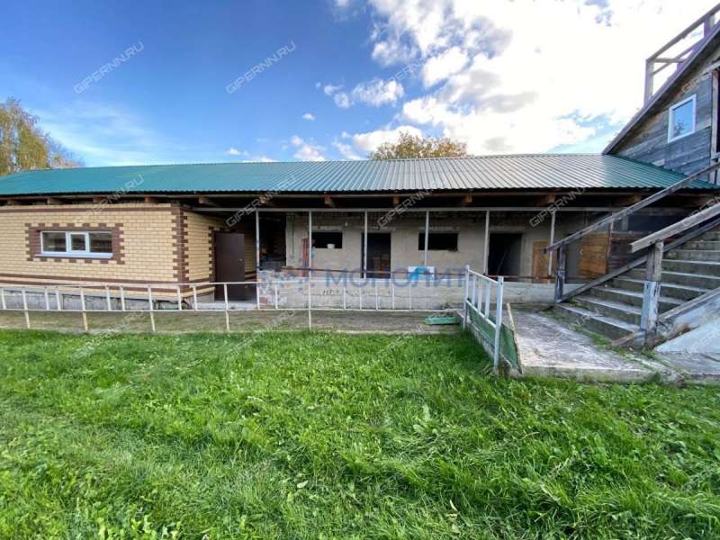 дом на Центральной улице деревня Хватково