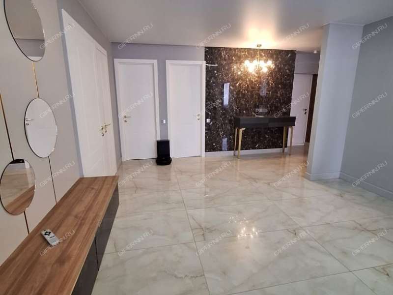 четырёхкомнатная квартира на проспекте Ленина дом 30 к5