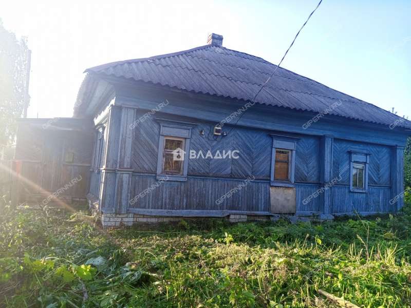 дом на улице Центральная село Чащиха