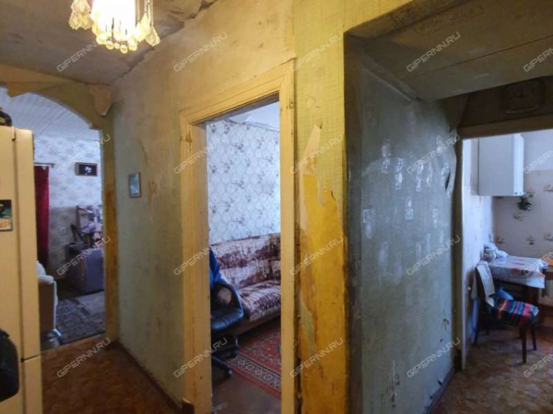 трёхкомнатная квартира на Театральной улице дом 10 город Кстово