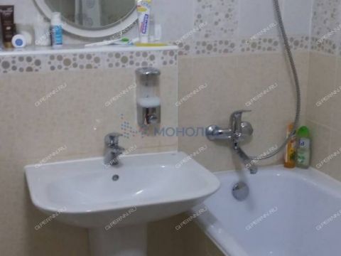 1-komnatnaya-nab-volzhskaya-d-21 фото