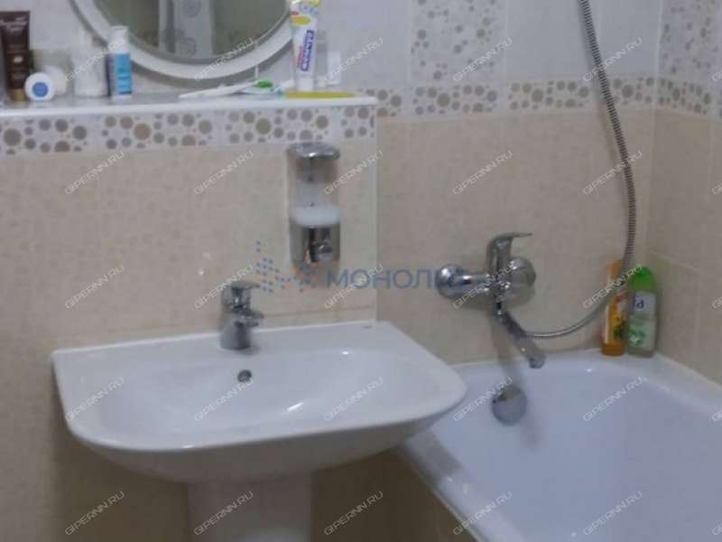 однокомнатная квартира на Волжской набережной дом 21