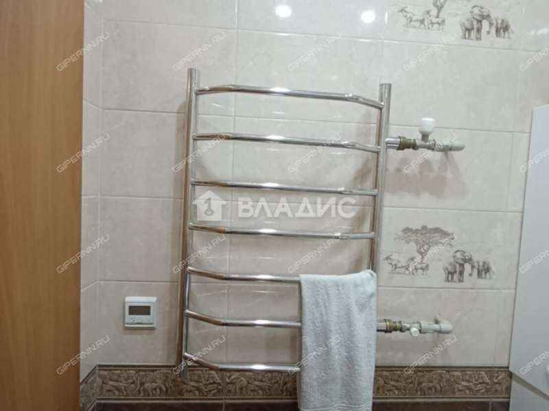 трёхкомнатная квартира на улице Гагарина дом 16 к1