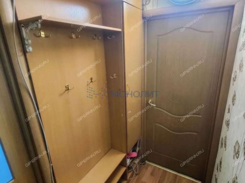 трёхкомнатная квартира на улице Героя Попова дом 37