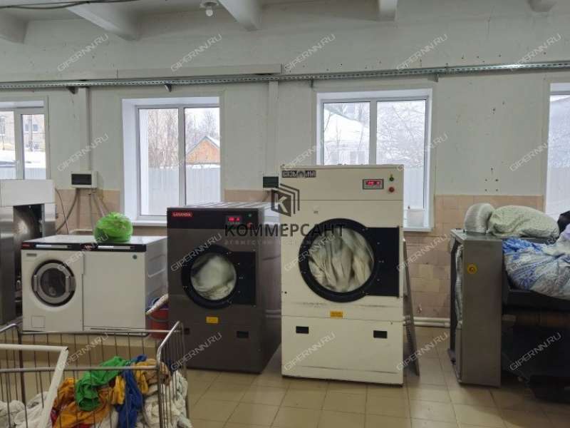 здание под офис, торговую площадь на площади Бориса Корнилова город Семёнов