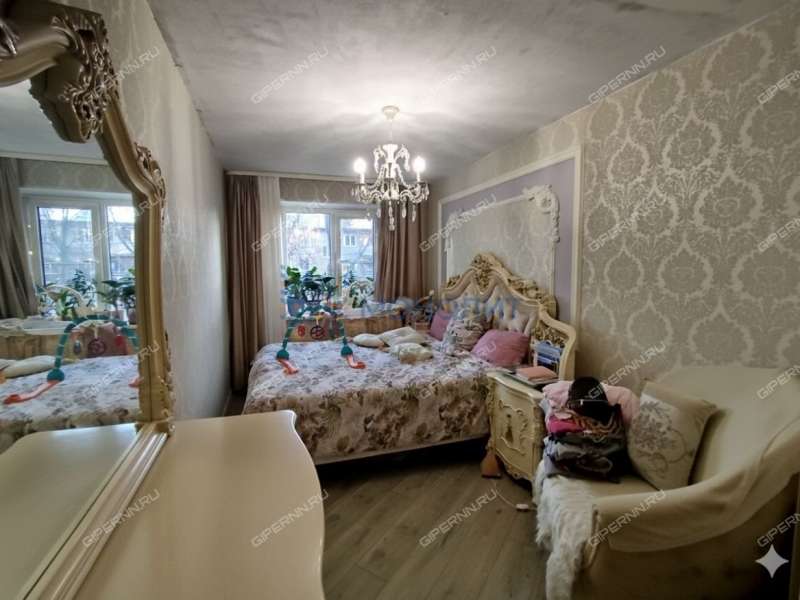 трёхкомнатная квартира на улице Ванеева дом 86