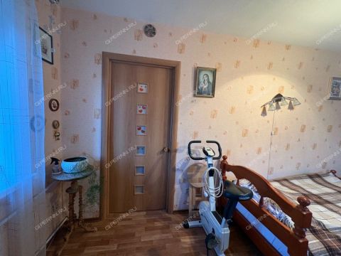 2-komnatnaya-ul-surikova-d-1 фото