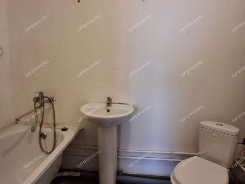 двухкомнатная квартира на Бурнаковской улице дом 97