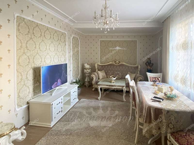 двухкомнатная квартира на Бурнаковской улице дом 67