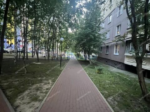 1-komnatnaya-ul-verhnepecherskaya-d-7-k3 фото