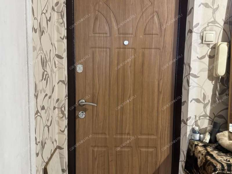 трёхкомнатная квартира на Литературной улице дом 17