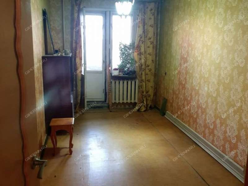 трёхкомнатная квартира на Литературной улице дом 17