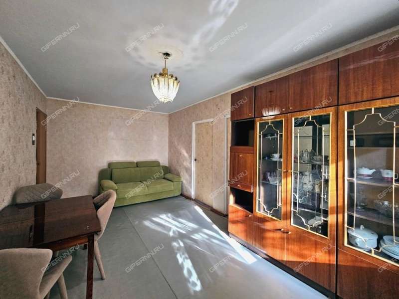 трёхкомнатная квартира на улице Мельникова дом 18