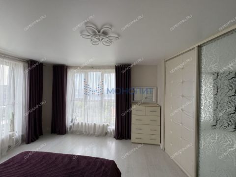 3-komnatnaya-ul-rodionova-d-192-k3 фото