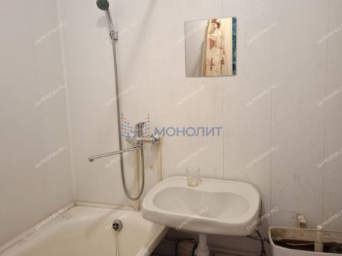 1-komnatnaya-ul-strokina-d-16b фото